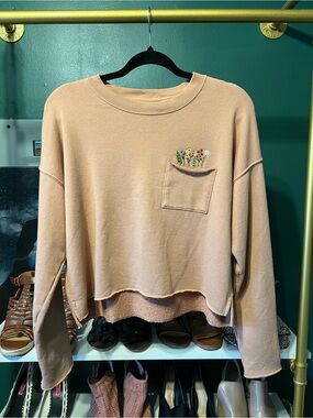 Brown Embroidered Pocket Cropped Sweatshirt